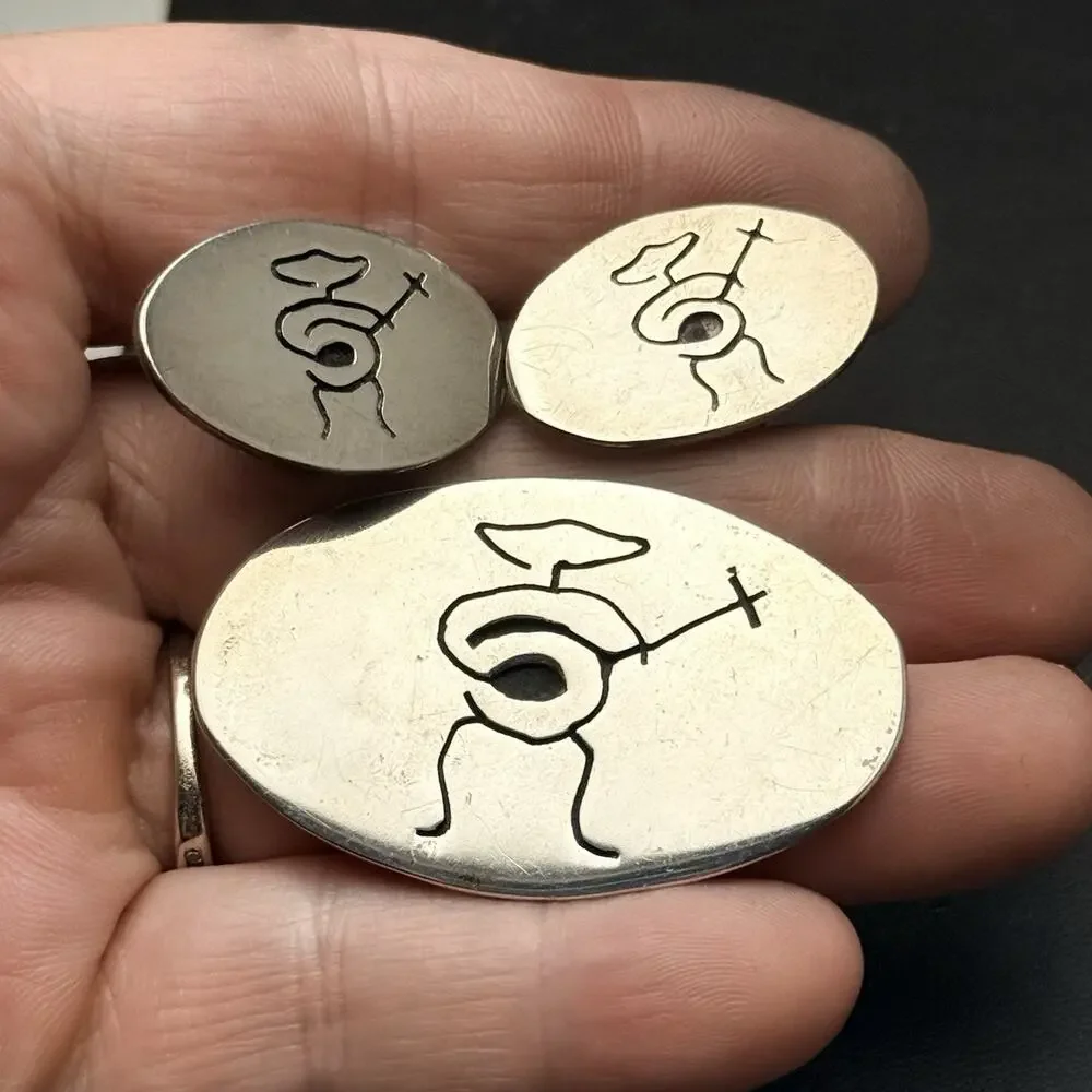 Mexican Mexico Artisan Signed Sterling Silver Pin Brooch Earrings Guitar Player